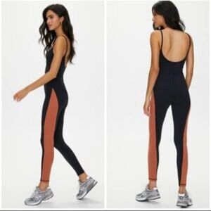ARITZIA WILFRED FREE RIVE ACTIVEWEAR JUMPSUIT BLACK W/ RUST COLOUR DETAILED LEG